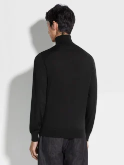 Black Cashseta Turtleneck