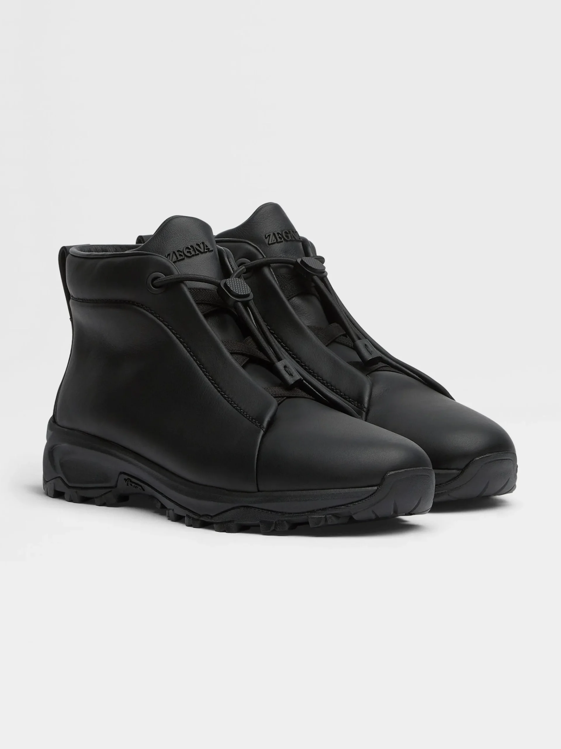 Black Leather Triple Stitch™ Vetta Sneakers