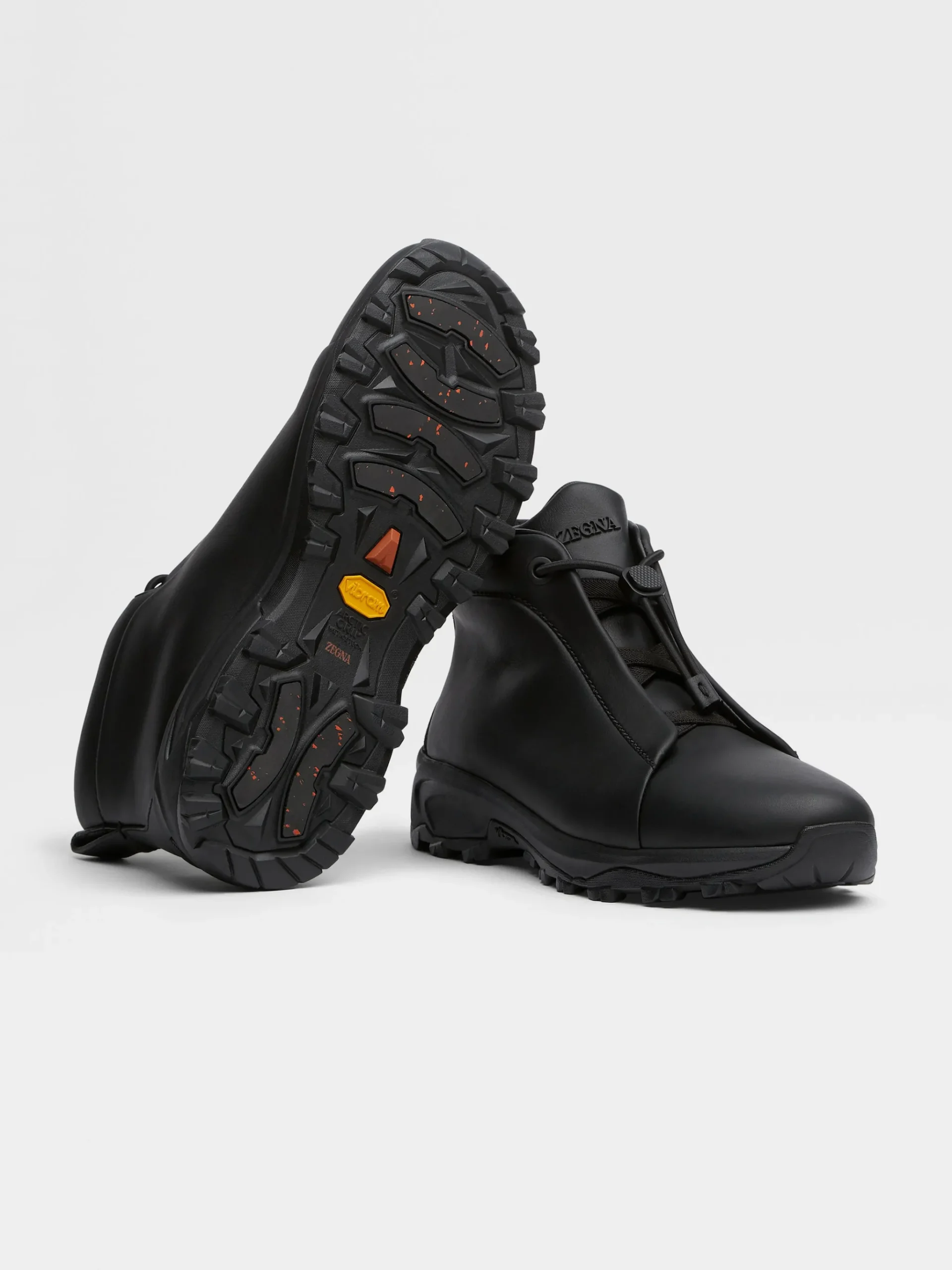 Black Leather Triple Stitch™ Vetta Sneakers