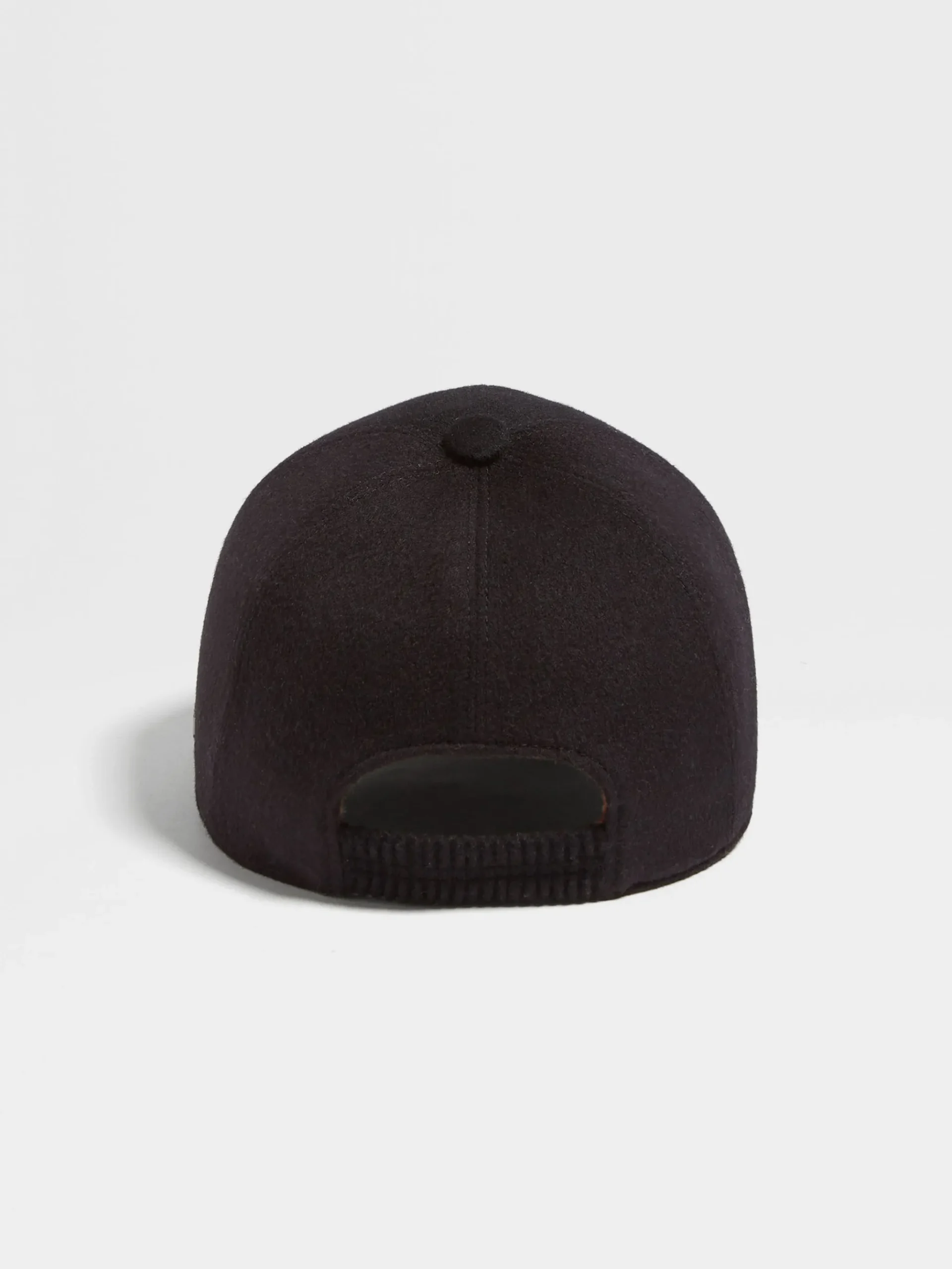 Black Oasi Cashmere Baseball Cap