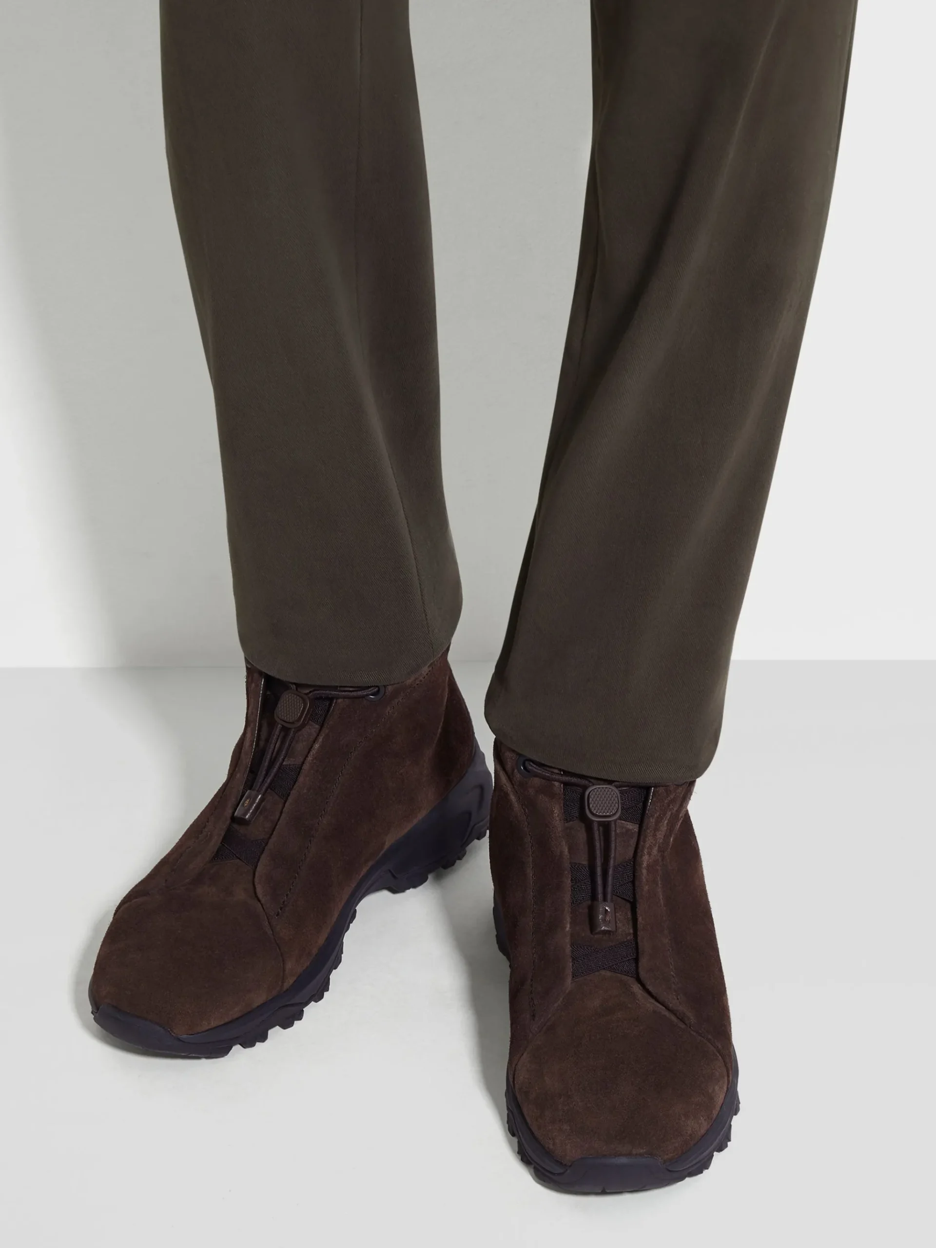Brown Suede Triple Stitch™ Vetta Sneakers