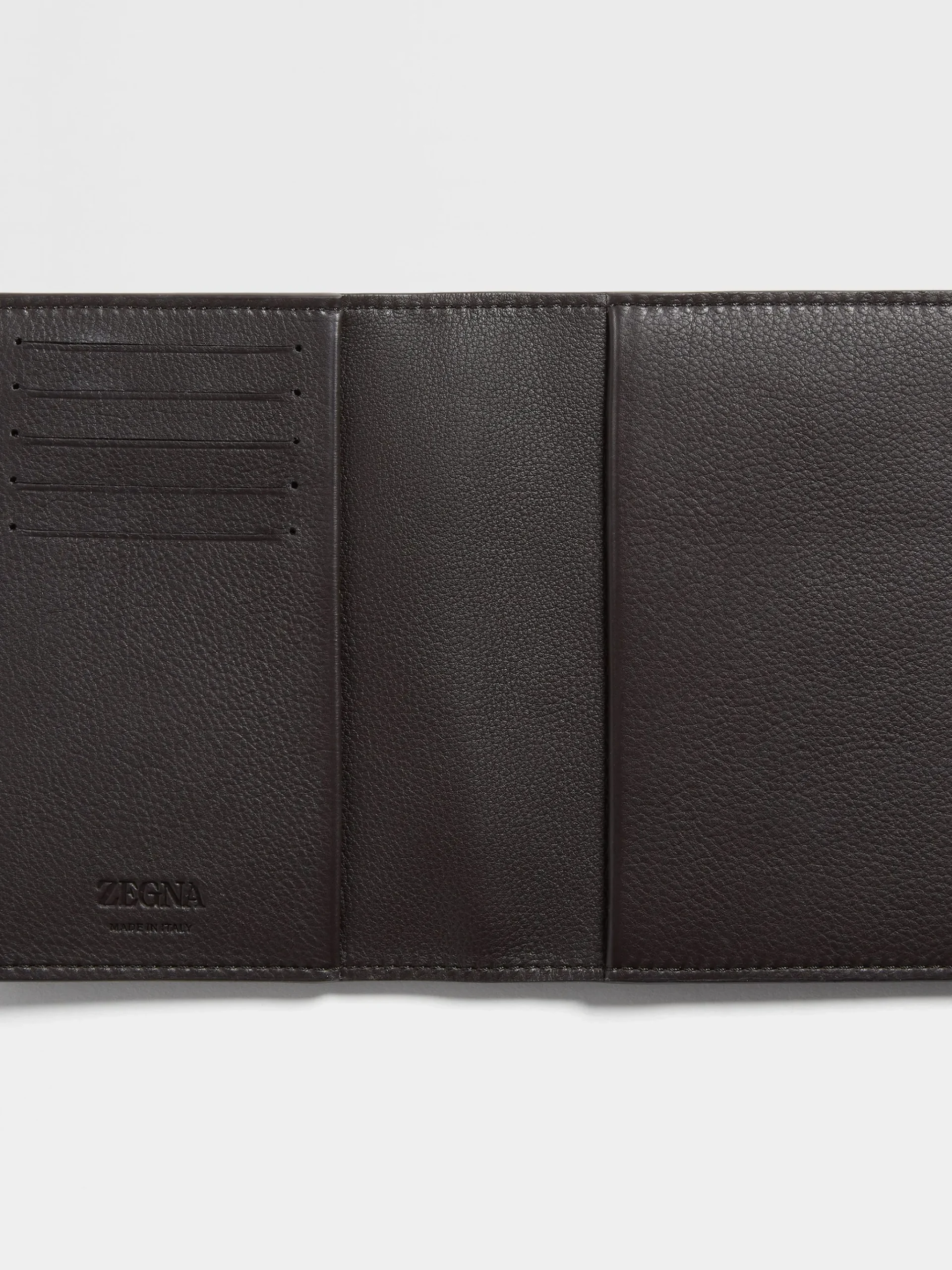 Dark Brown SECONDSKIN Passport Case