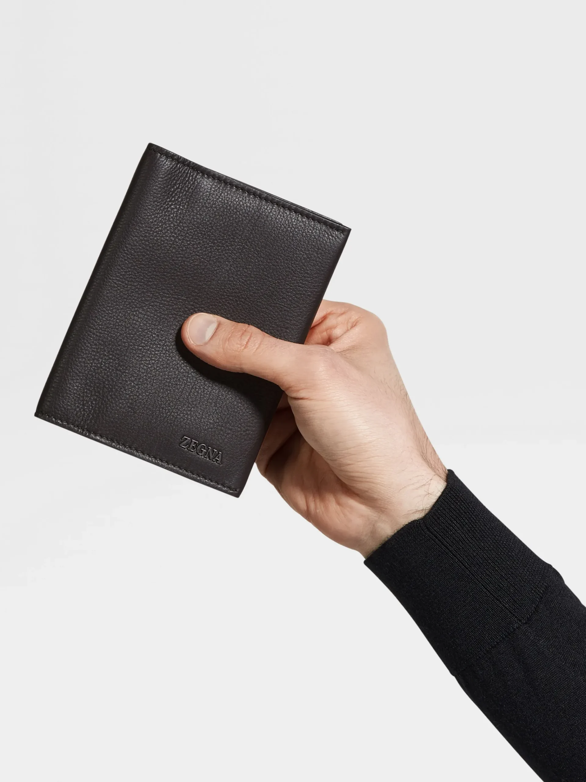 Dark Brown SECONDSKIN Passport Case