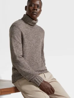 Dark Foliage and Taupe Oasi Cashmere Turtleneck