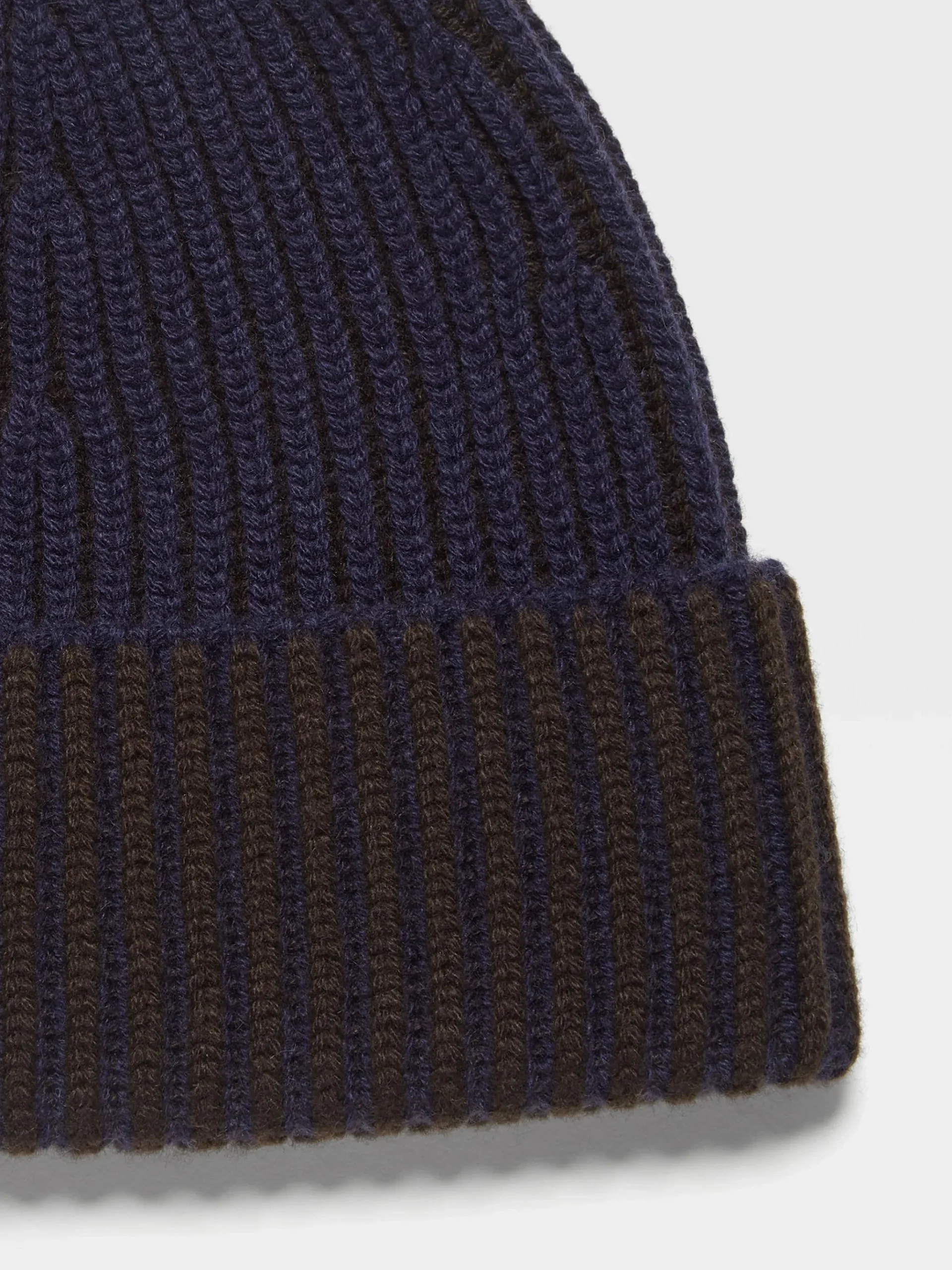 Ink Blue and Dark Brown Oasi Cashmere Beanie