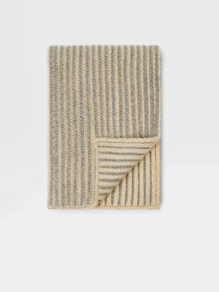 Light Beige and White Oasi Cashmere Scarf