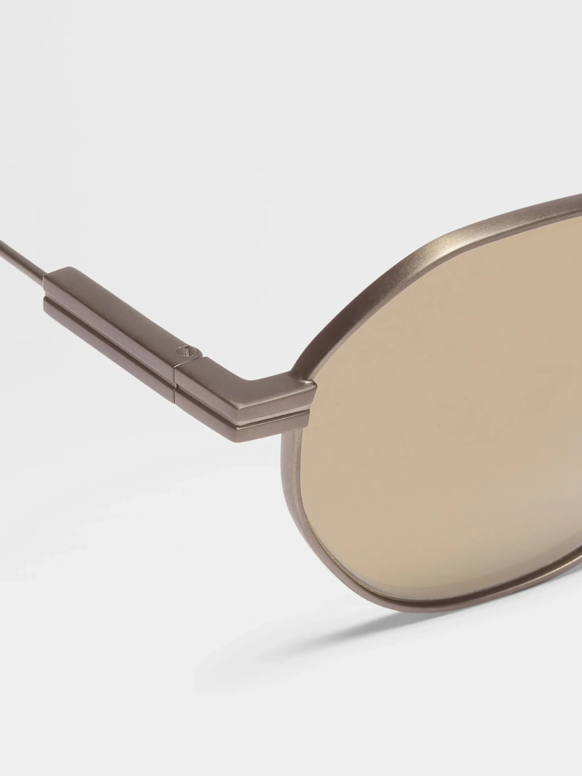 Light Bronze Titanium Foldable Sunglasses